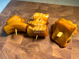 Барабулька холодного копчения: Шашлычок из кальмара х/к