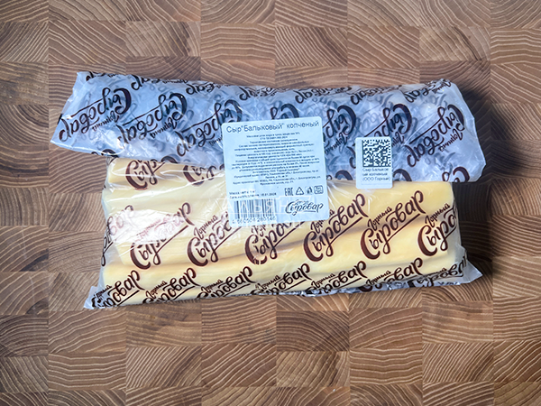 Сыр 1 кг ГОРНЫЙ СЫРОВАР (Балыковый копчёный) в Балаково