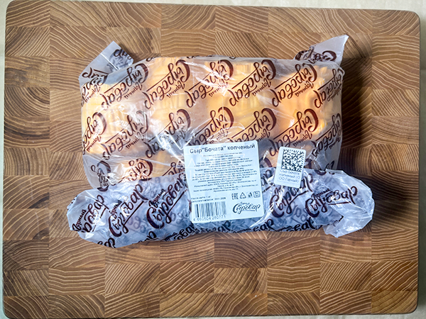 Сыр 1 кг ГОРНЫЙ СЫРОВАР (Бочата копчёный) в Балаково